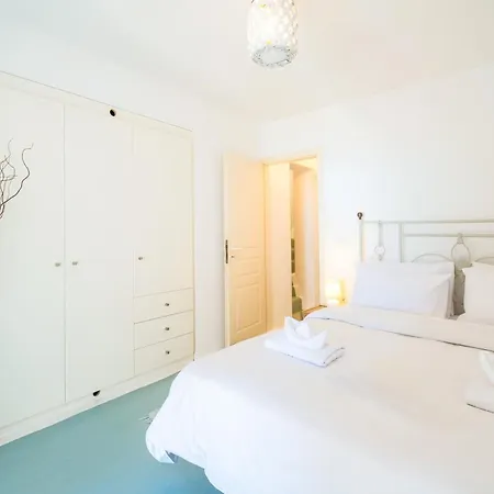 Sunny Getaway In Mykonos Lia كالافاتيس